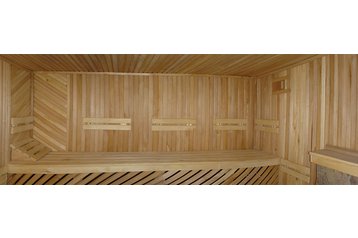 Ucraina Privát Malyj Bereznyj, Exteriorul